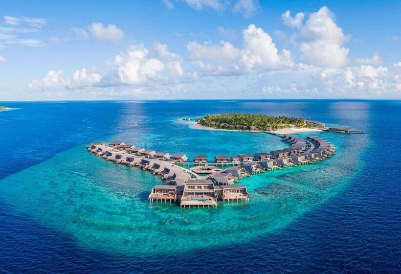 The St. Regis Maldives Vommuli Resort