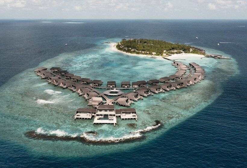The St. Regis Maldives Vommuli Resort