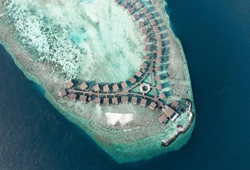 The St. Regis Maldives Vommuli Resort