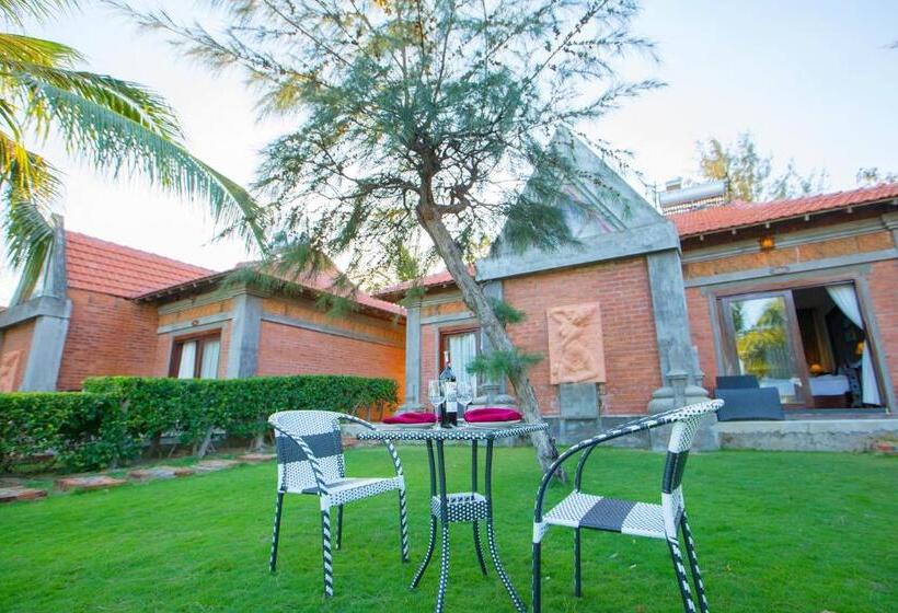 Ttc Resort Ninh Thuan  Unlimited Access To Water Park