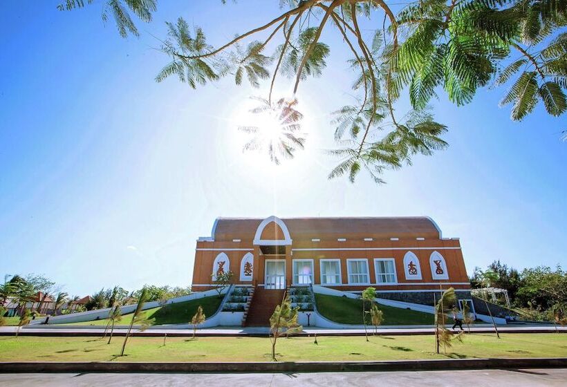 Ttc Resort Ninh Thuan  Unlimited Access To Water Park