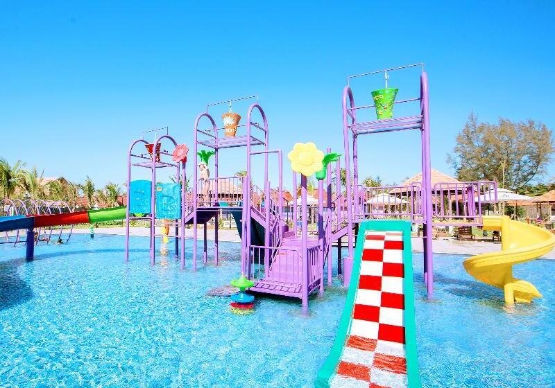Ttc Resort Ninh Thuan  Unlimited Access To Water Park