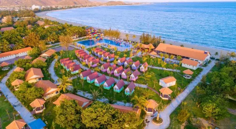 Ttc Resort Ninh Thuan  Unlimited Access To Water Park