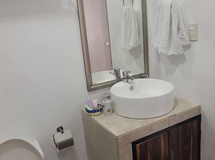 هتل Boutique Alebrijes Salina Cruz