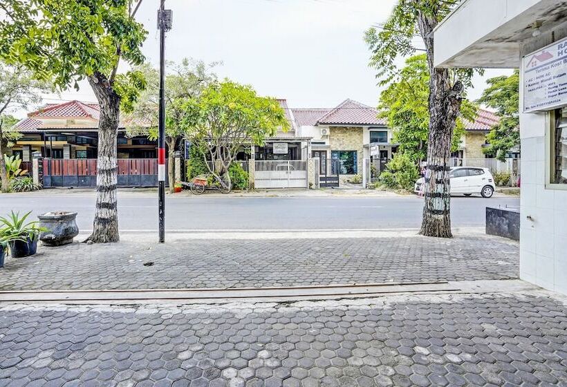 فندق Raya Permai Homestay Syariah By Oyo