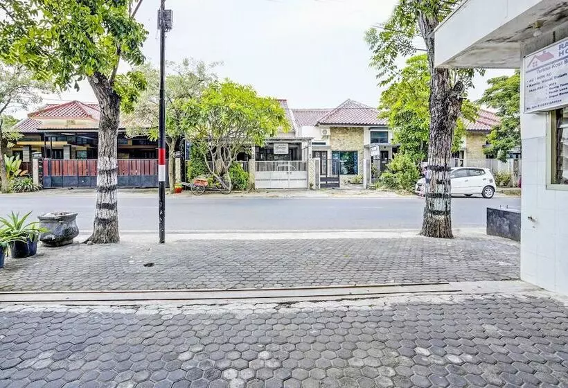 ホテル Raya Permai Homestay Syariah By Oyo