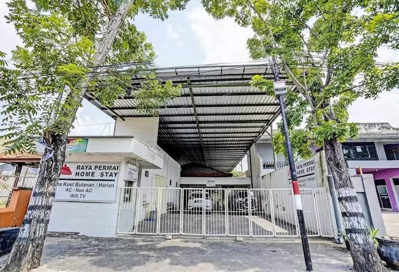ホテル Raya Permai Homestay Syariah By Oyo
