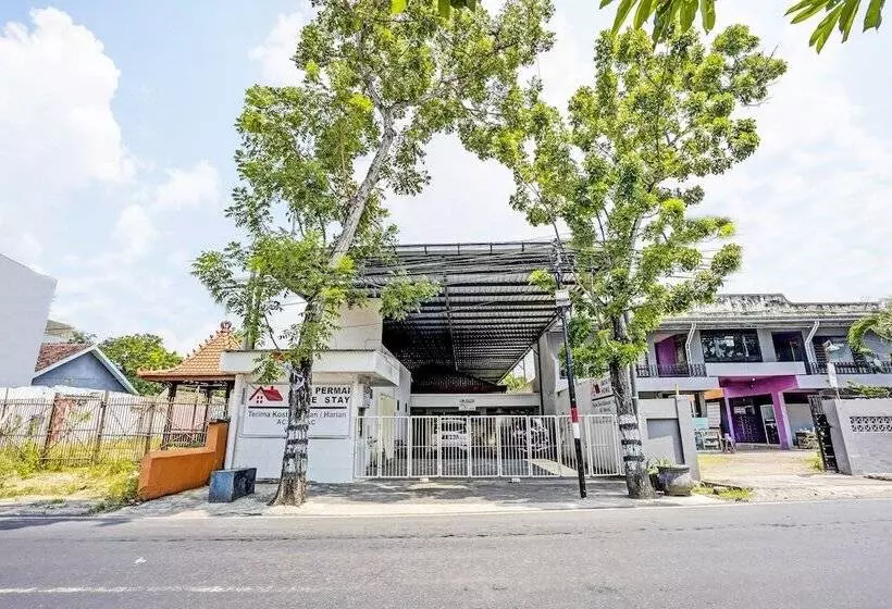 ホテル Raya Permai Homestay Syariah By Oyo