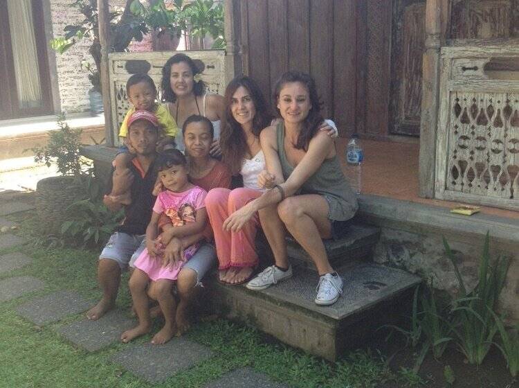 Hotel D'tegale Homestay