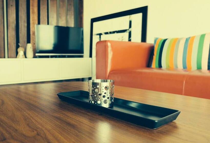 Auberge Hôtelière Roomies Suites