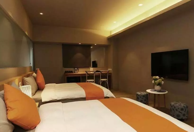 تختخواب و صبحانه Ii 1979 Bed&breakfast