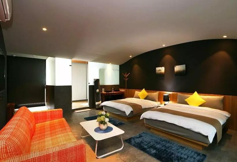 تختخواب و صبحانه Ii 1979 Bed&breakfast