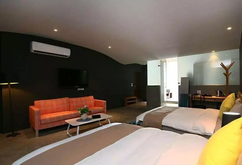 تختخواب و صبحانه Ii 1979 Bed&breakfast