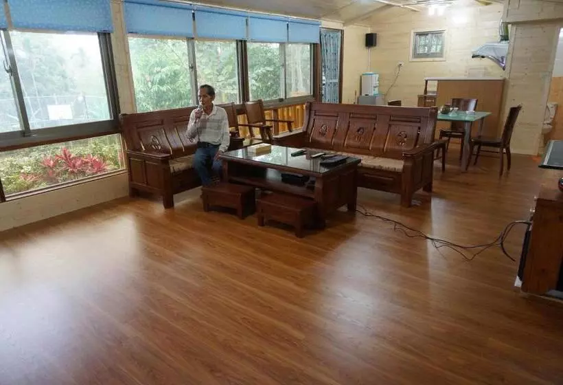 تختخواب و صبحانه Ji Ji Farm Homestay