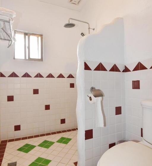 تختخواب و صبحانه Rock House