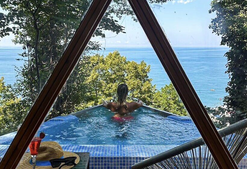 هتل Glamping Martini Kvariati