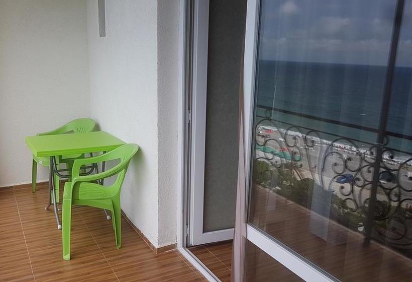 هتل Kvariati Nugo