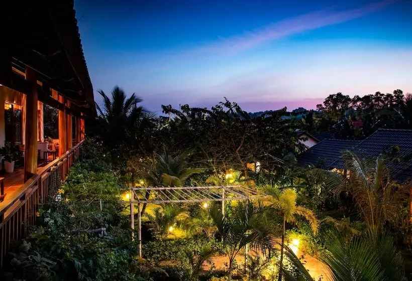 هتل La Casa Resort