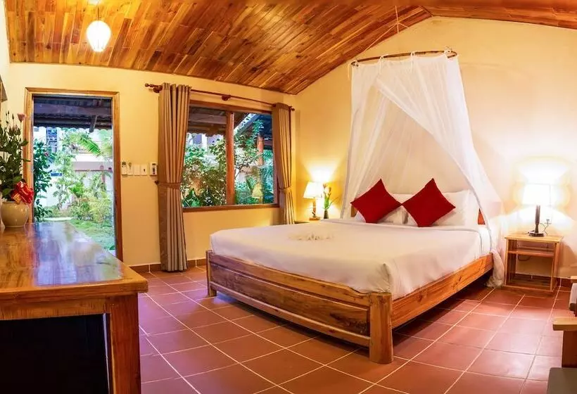 هتل La Casa Resort