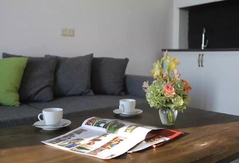 Dima S Apartment In Mgzavrebi