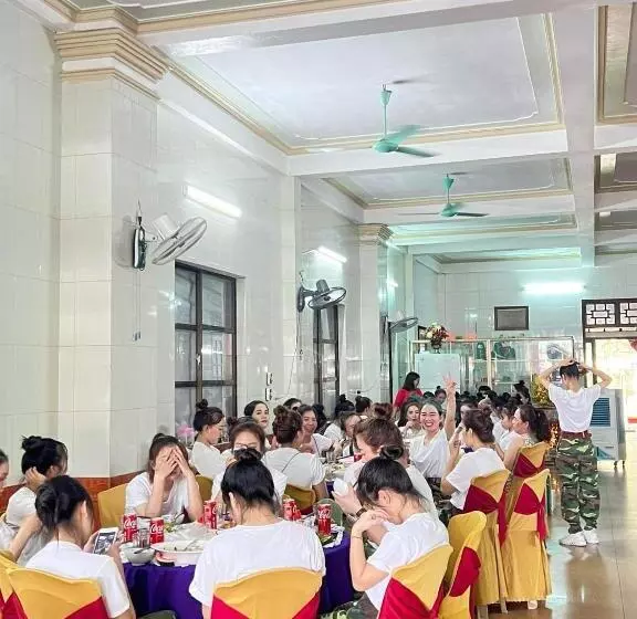 هتل Hoa Phuong Phong Nha