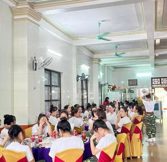 هتل Hoa Phuong Phong Nha