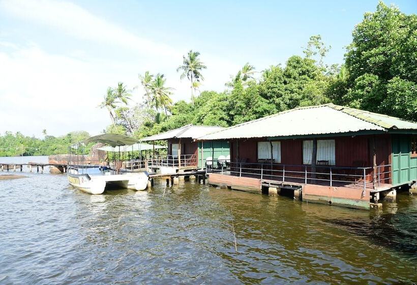 호텔 Shiny Lakeside Resort