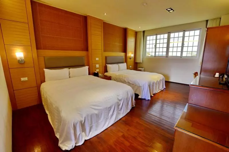 Jun Yue Hanging Garden Resort