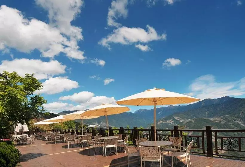 Jun Yue Hanging Garden Resort