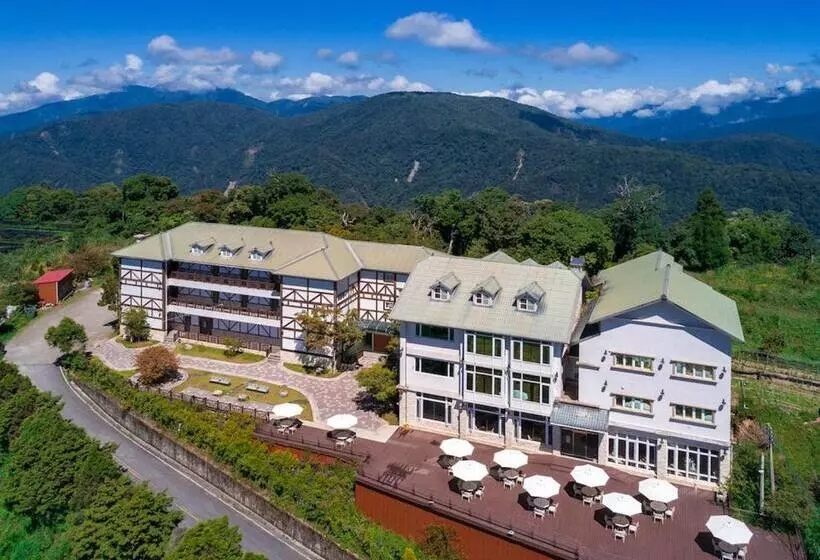 Jun Yue Hanging Garden Resort