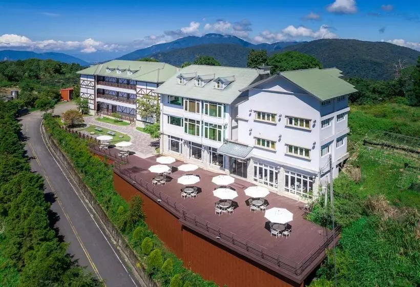 Jun Yue Hanging Garden Resort