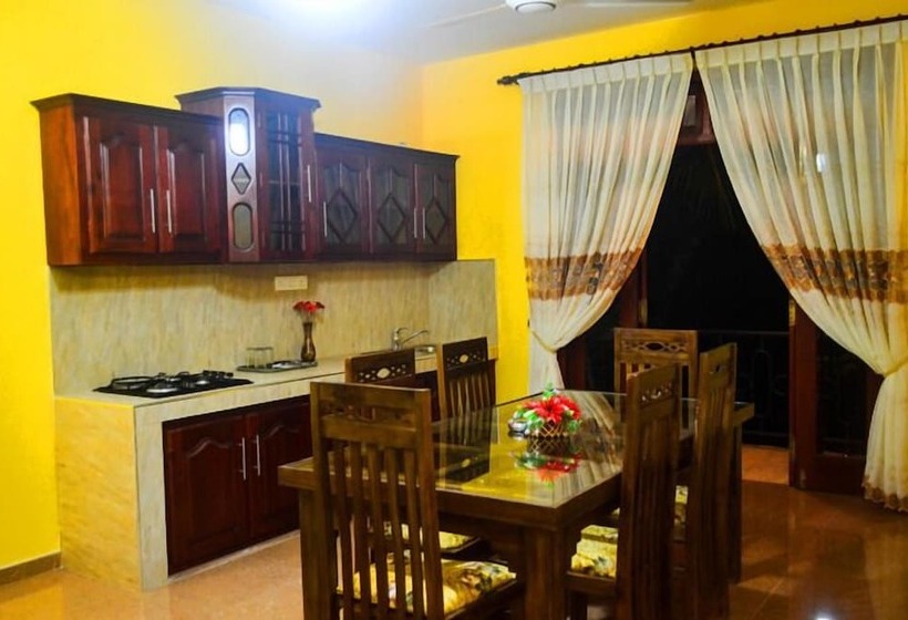 Пансион Cinnamon Lake Inn