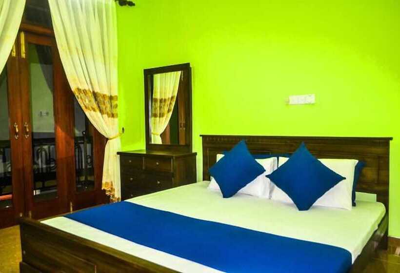 Пансион Cinnamon Lake Inn