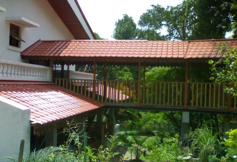 Pensione Lanka Villas Holiday Resort