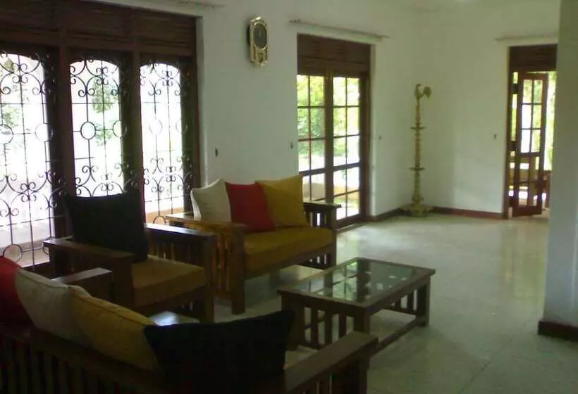 ペンション Lanka Villas Holiday Resort