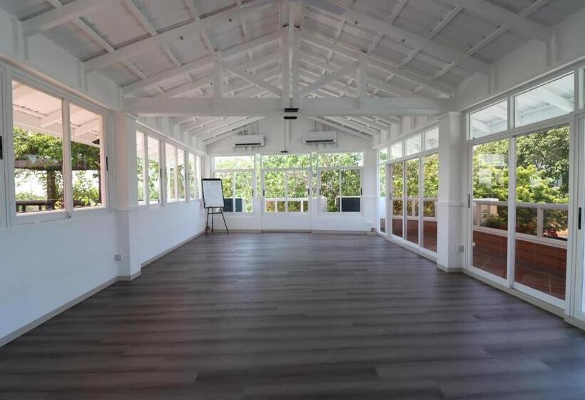 پانسیون Rashu Hiyaa