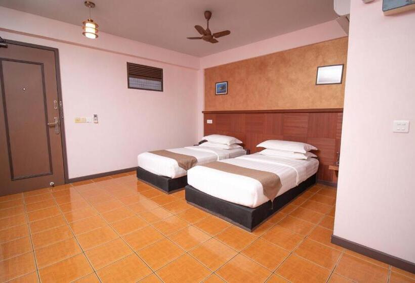 پانسیون Rashu Hiyaa