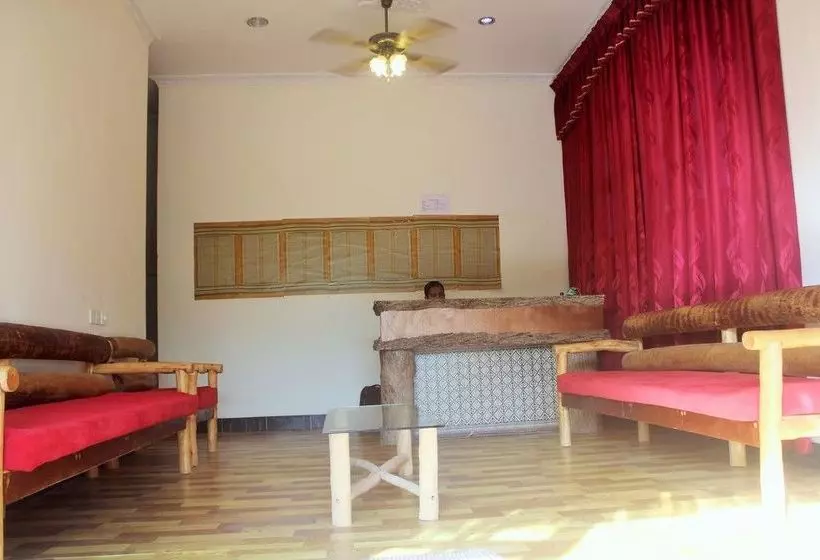 پانسیون Sunshine Lodge