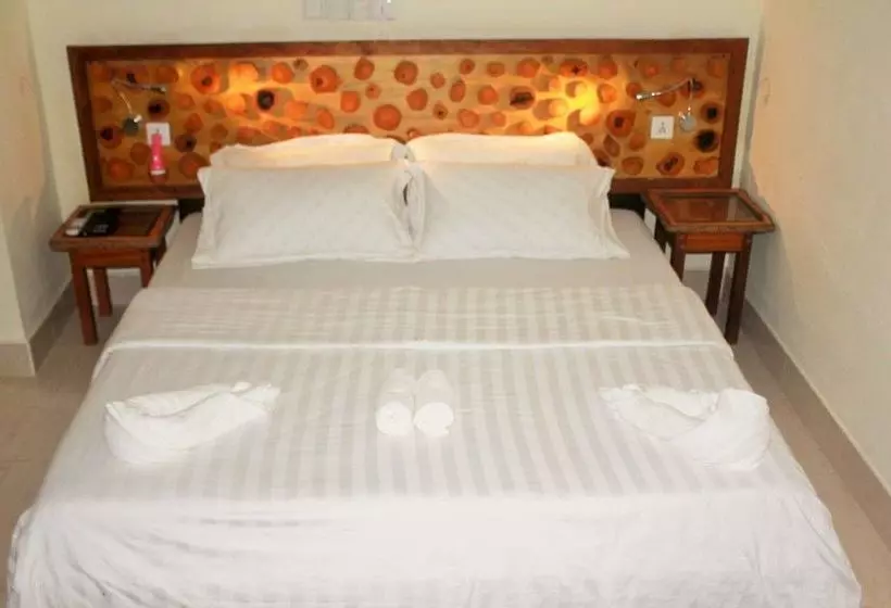 پانسیون Sunshine Lodge