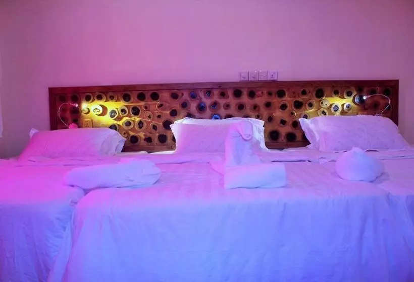 پانسیون Sunshine Lodge