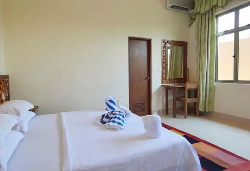 پانسیون Sunshine Lodge