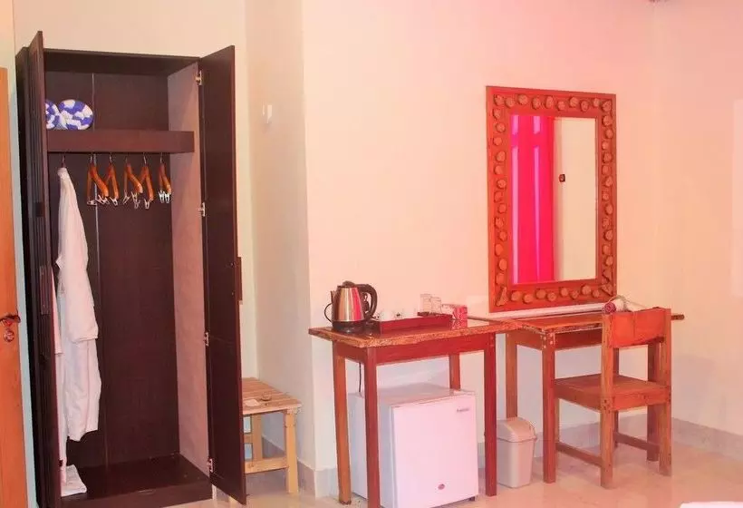 پانسیون Sunshine Lodge