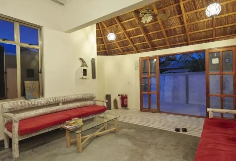 پانسیون Sunshine Lodge