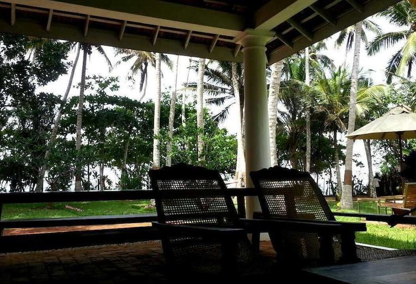 بنسيون Villa Nicomar