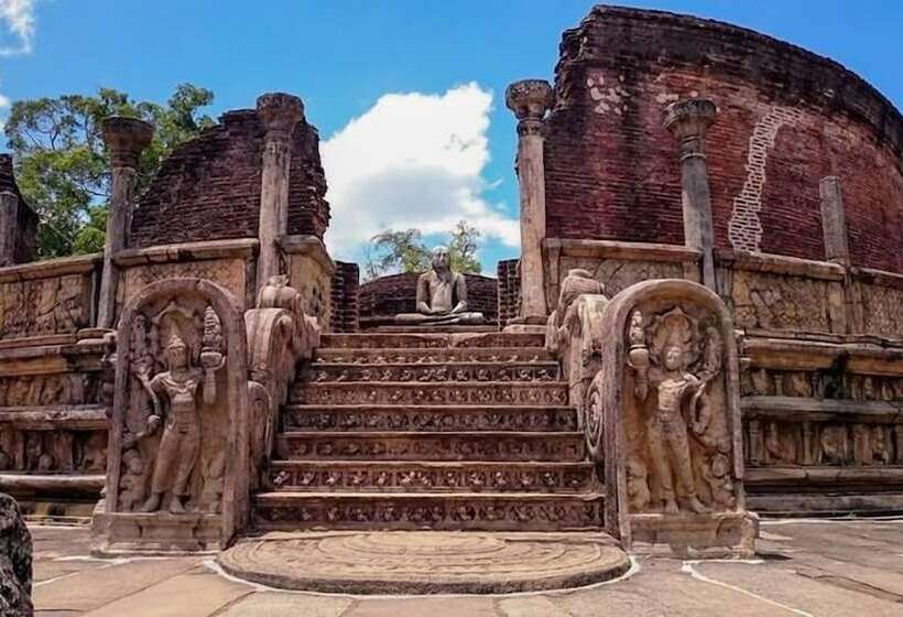 بنسيون Villa Nicomar