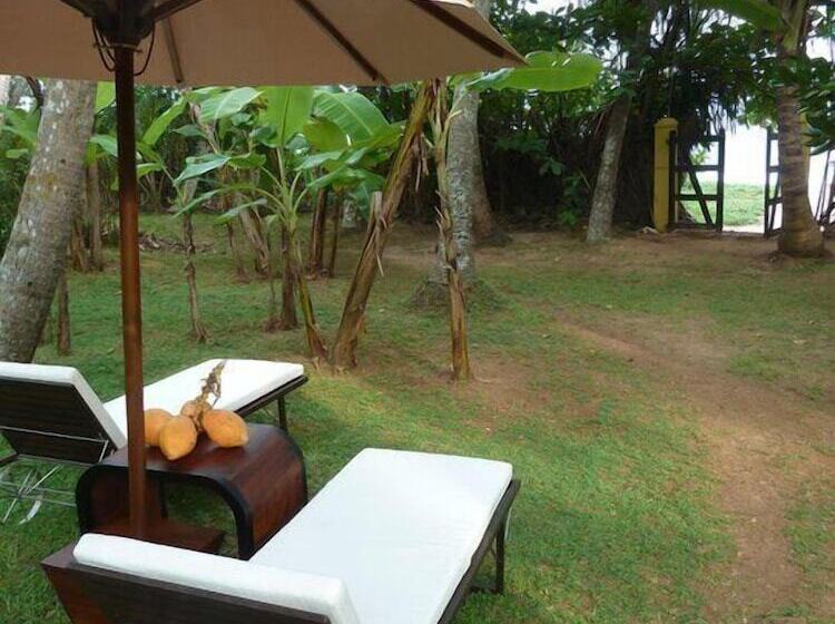 بنسيون Villa Nicomar