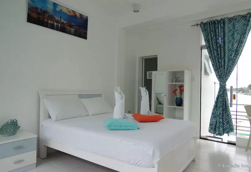 Tum's Resort