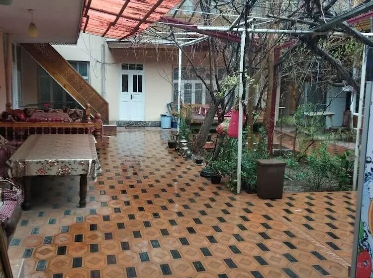 B&b Bahodir