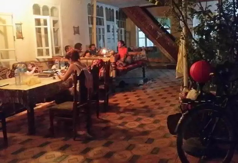 B&b Bahodir