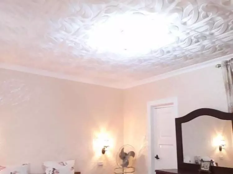 B&b Bahodir